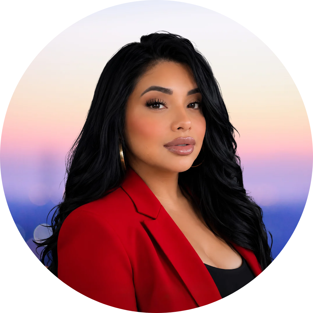 Karen Hernandez - Email Signature Headshot