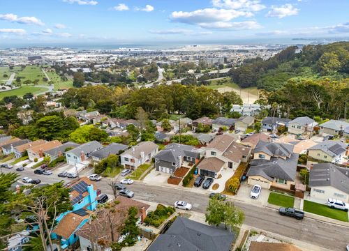 33. 2441 Toyon Way-Aerial (6)
