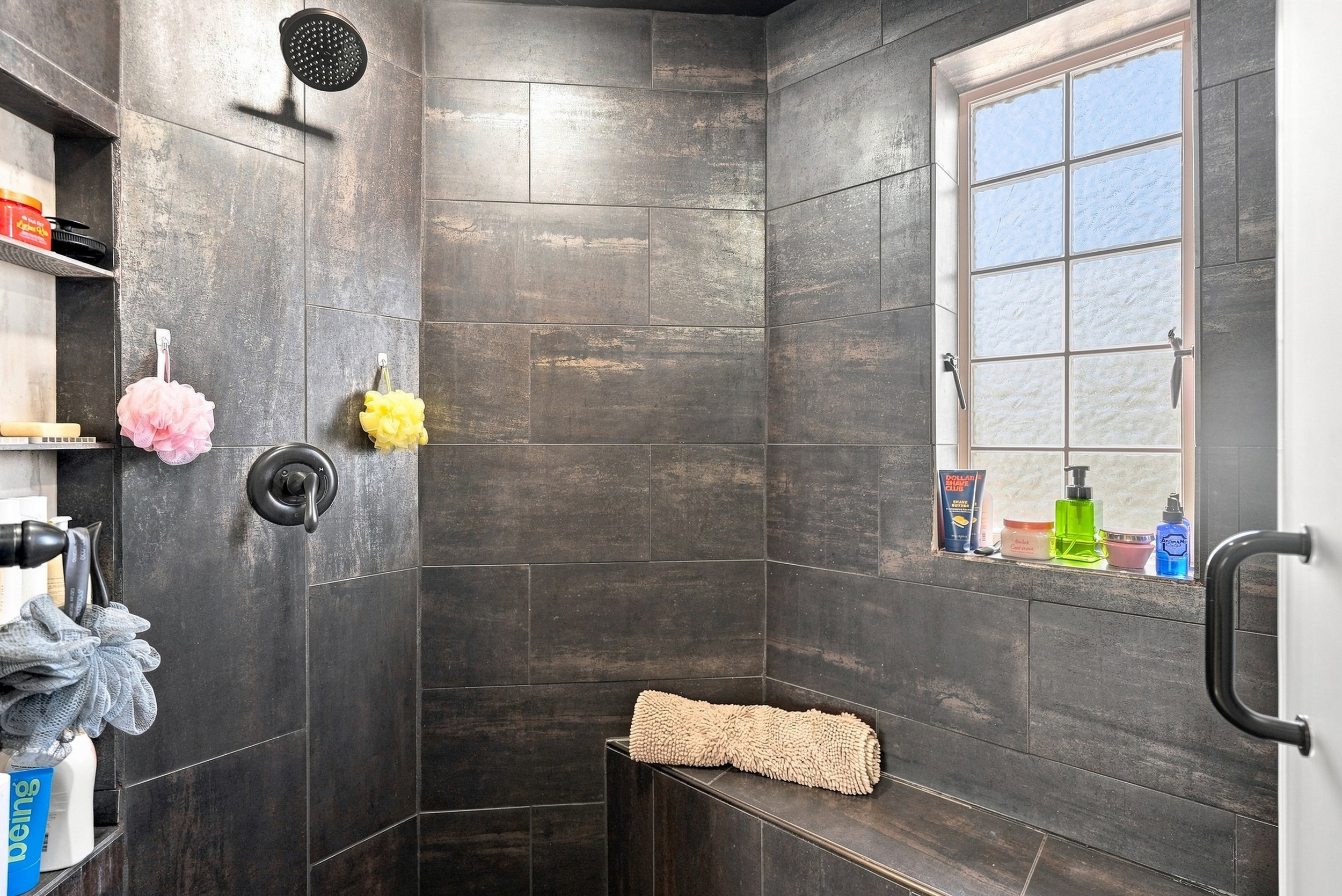 Primary bath at 19887 Gobbler Road