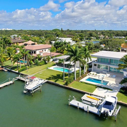 Taste Longboat Key’s Broadway Street