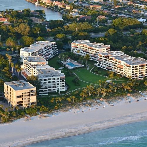 LBKathy Delivers at Longboat Key’s Players Club