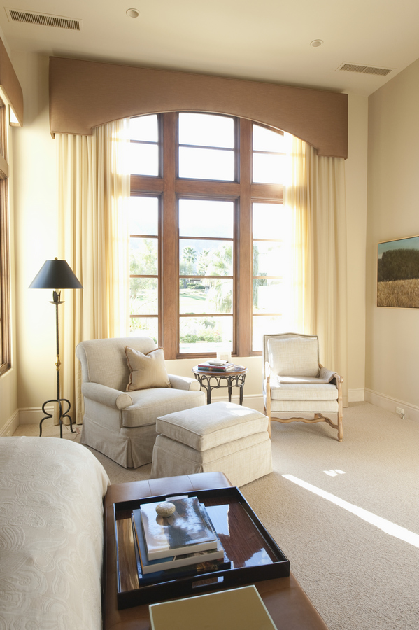 Furniture,And,Sunlit,Window,In,Living,Room - Palmer Team