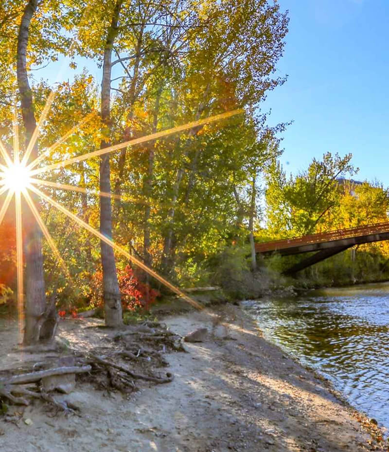 JR Steele - About Img(1)