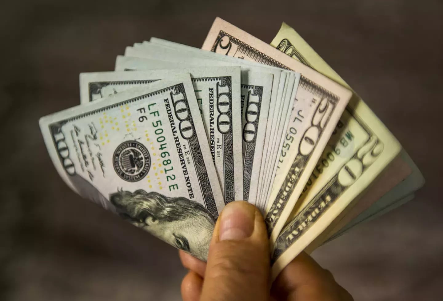 <span class="pre-headline">06</span>Should I Consider <br> Taking A Cash Offer?