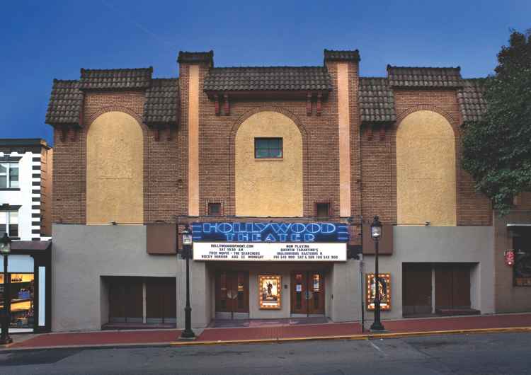 <span class="pre-headline">05</span>A 1920s movie palace just reopened with a sci-fi twist.