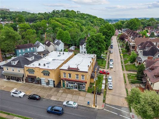 Crafton Blvd Shops