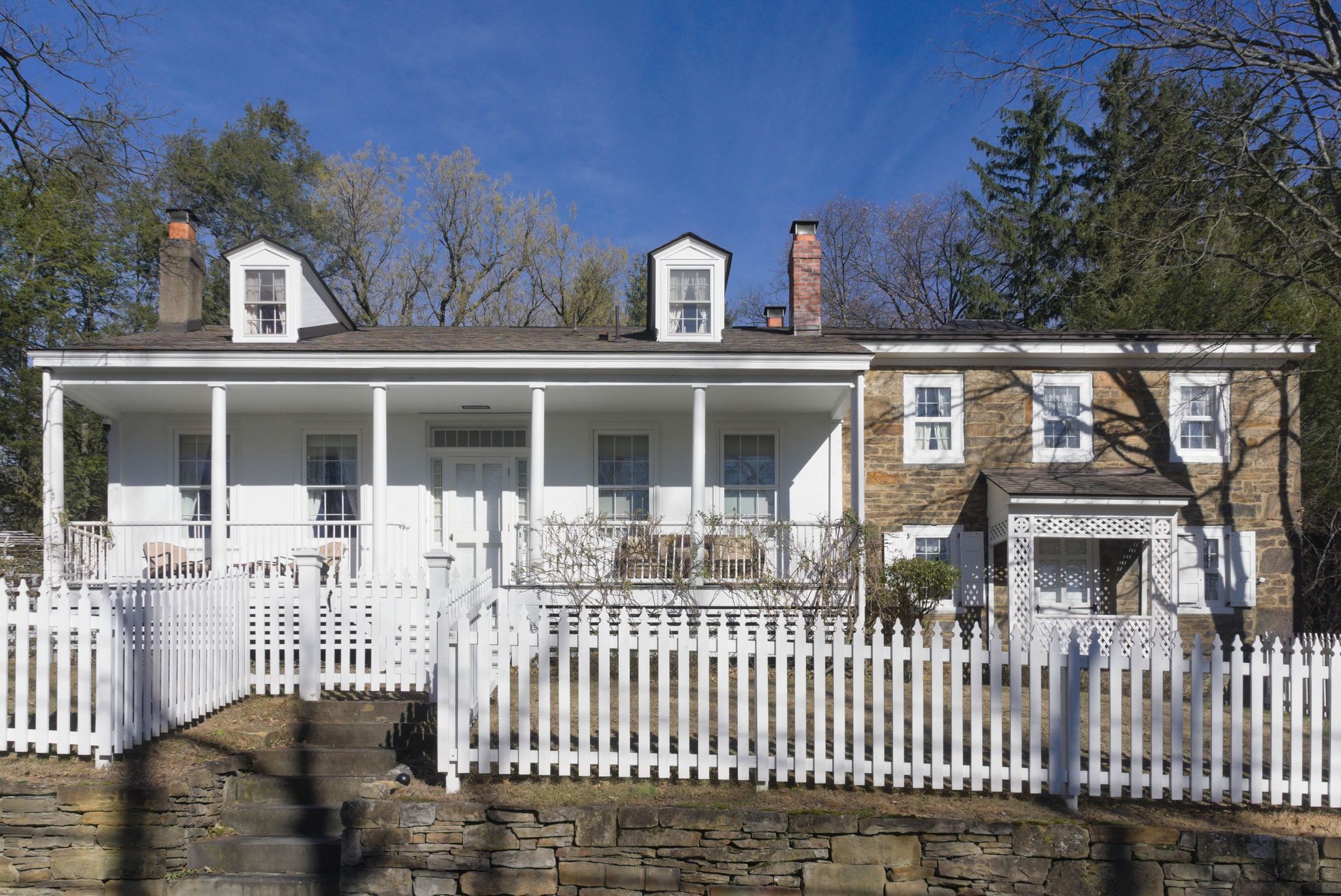 <span class="pre-headline">02</span>One of Pittsburgh's five oldest buildings is still someone's house.