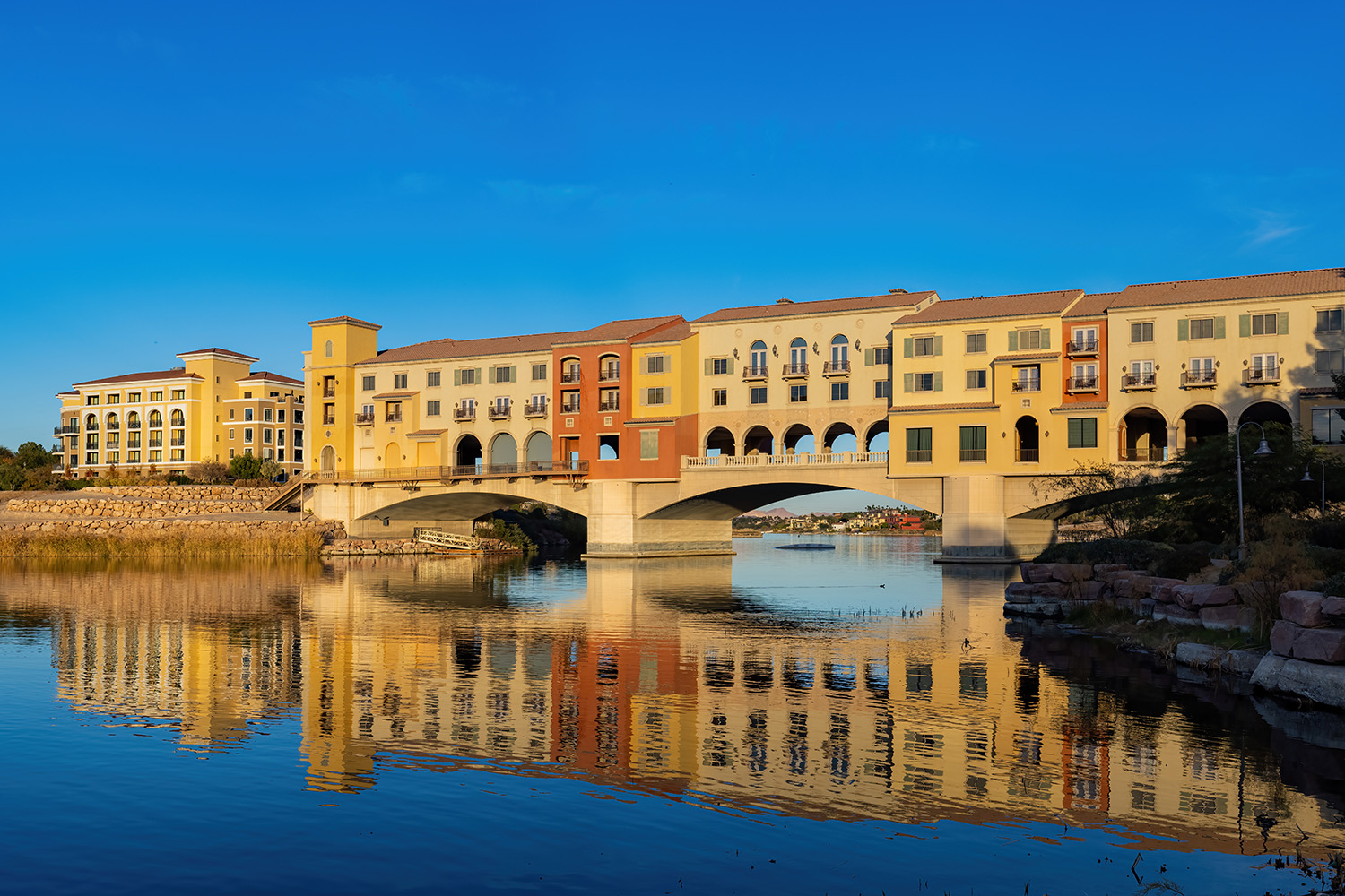 Sunset,View,In,Lake,Las,Vegas,Area,At,Nevada