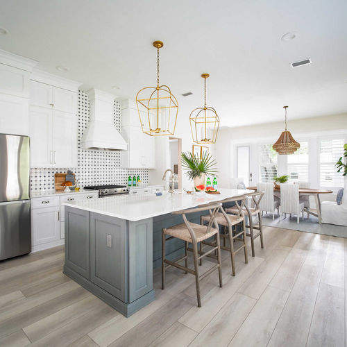 Buying in Cow Hollow (2025) — Prices, Timing, Union St. Hot Spots & How to Win