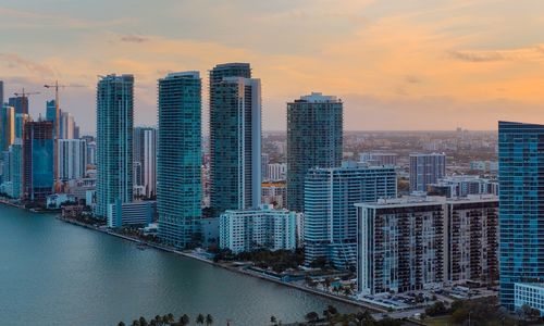 Moving to Miami: The Complete Relocation Guide