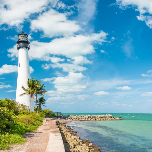 The Best Time of Year to Move to Miami (and When to Absolutely Avoid It)
