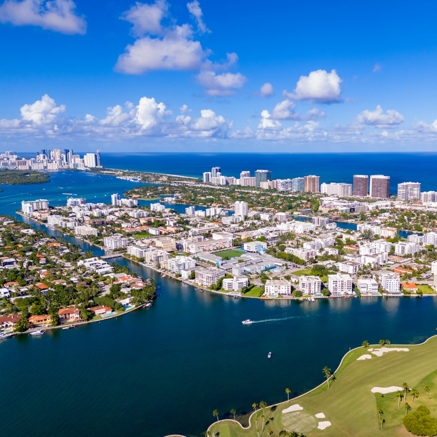 Seawall,On,Bay,Harbor,Islands,Miami,Beach