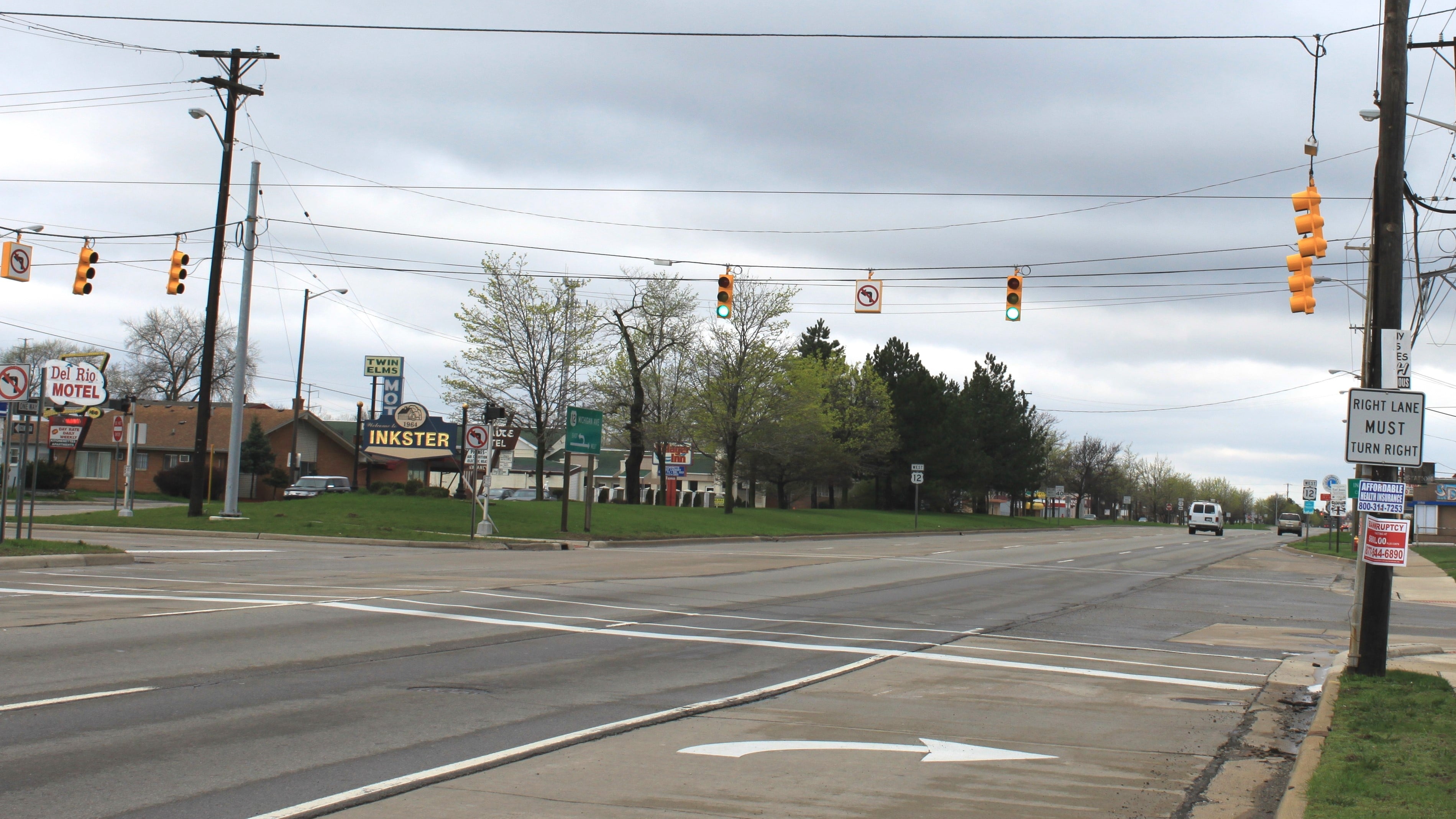 Michigan_Avenue_at_Beech_Daly_Road_Inkster_Michigan