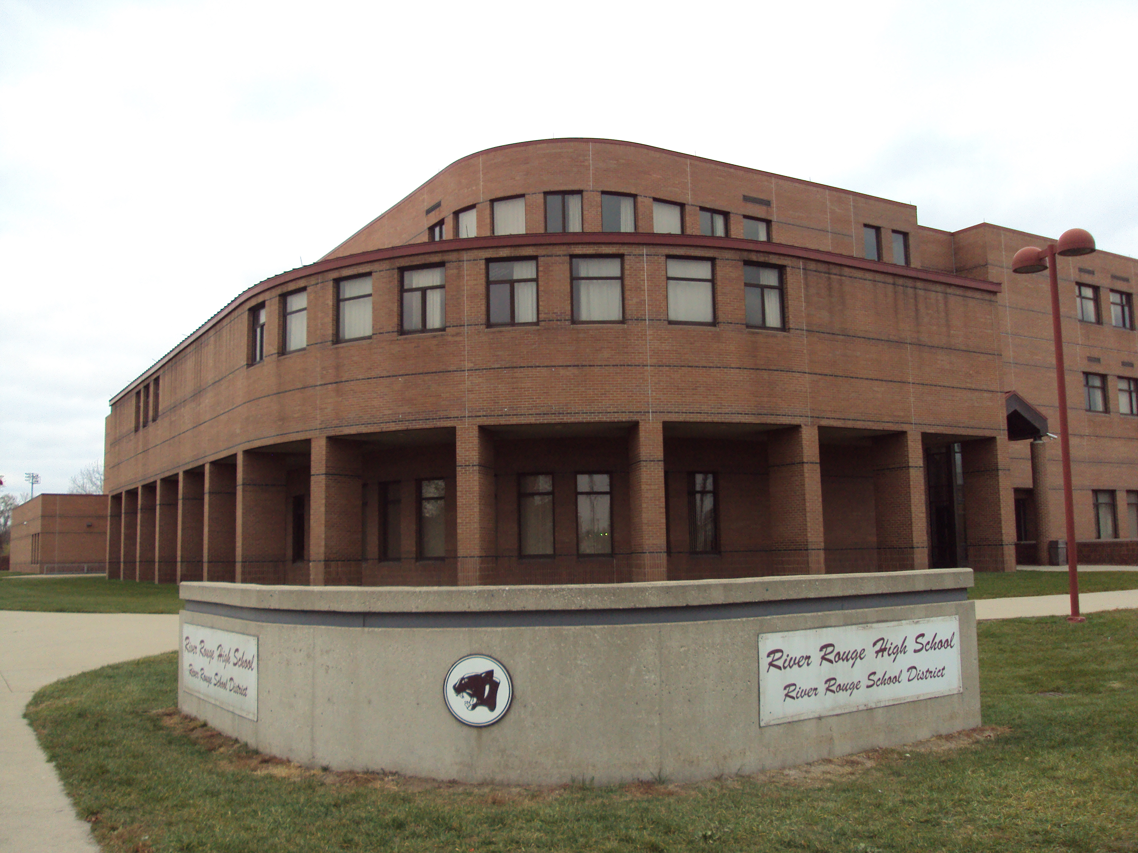 RiverRougeHighSchoolMI