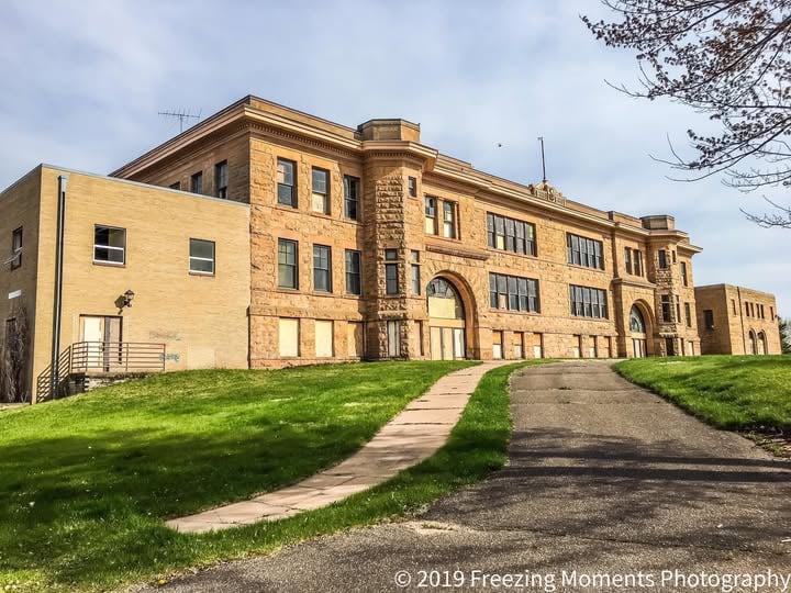 Sandstone Township, Michigan school