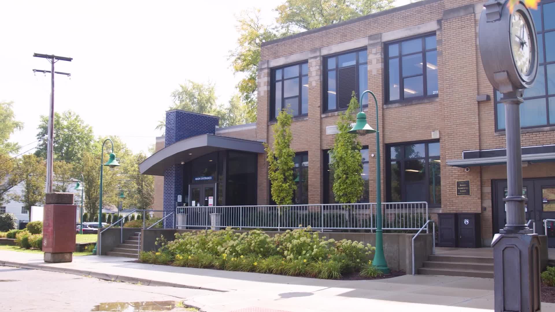 Burton, Michigan school