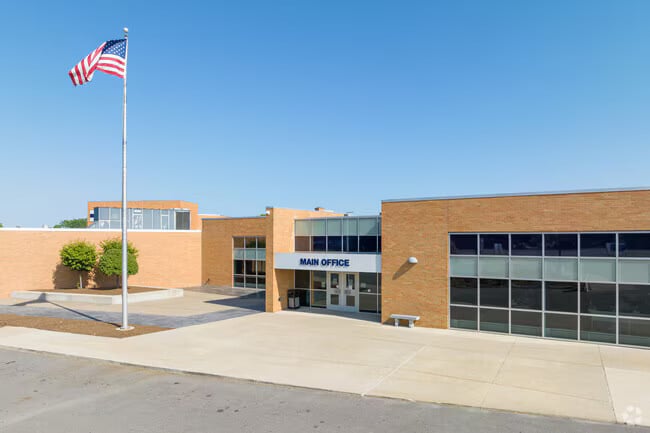 Woodhaven, Michigan school (1)