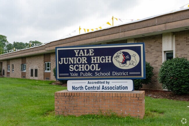 Yale, Michigan school