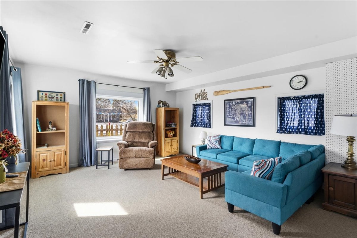 07-6997 Lakeshore Rd-7