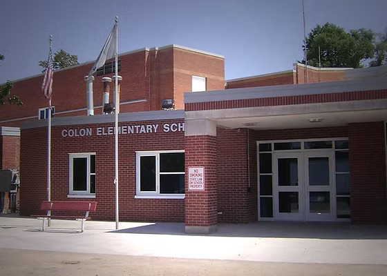 Colon school