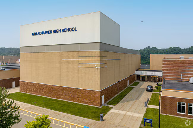 Grand Beach, michigan school (1)