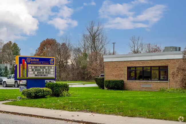 Lynn Township, Michigan school (1)