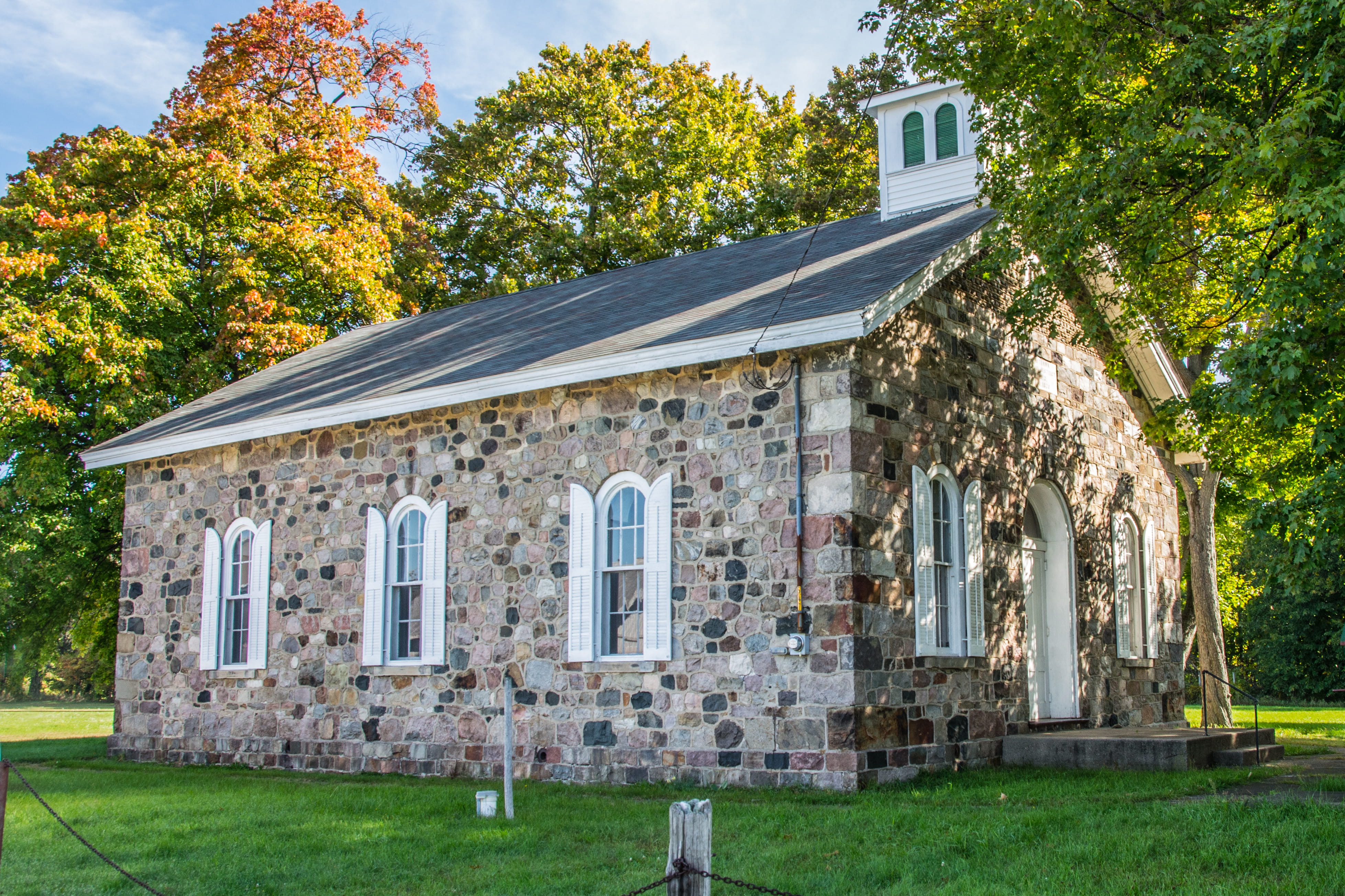 Nottawa_Stone_School