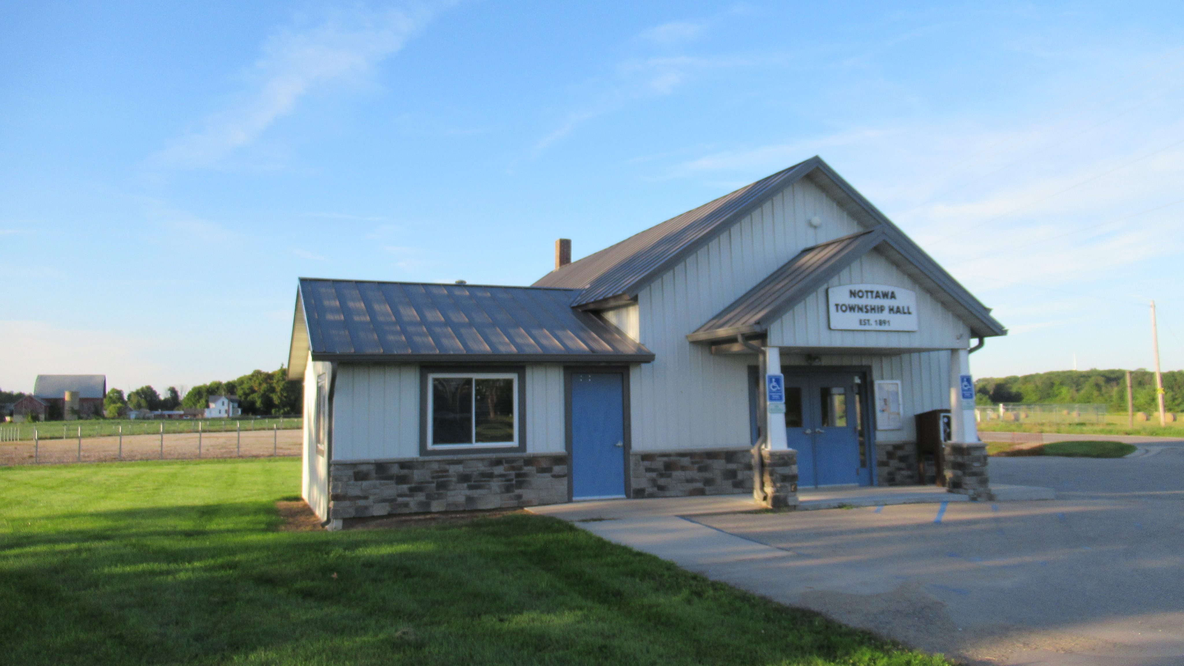 Nottawa_Township_Hall_MI