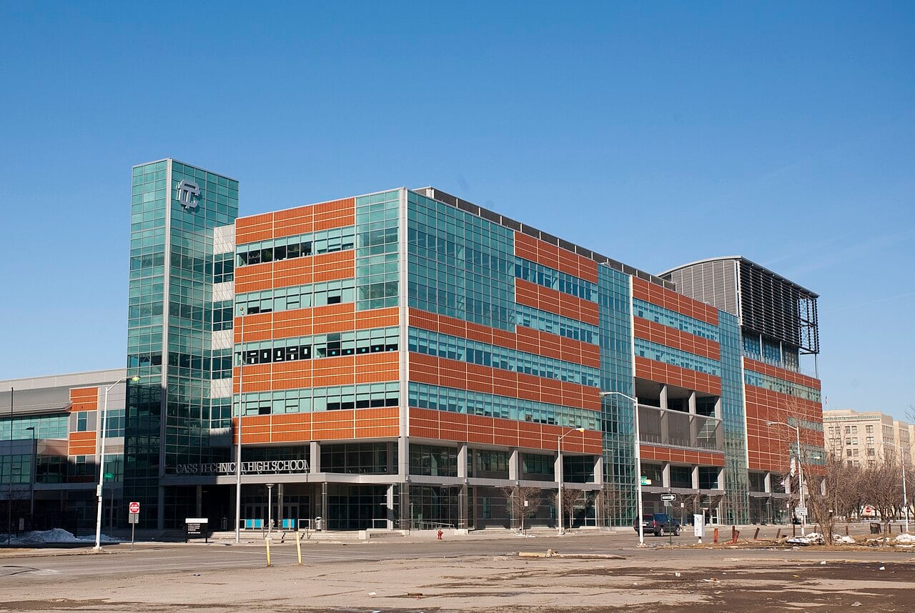 Novesta Township , michigan school