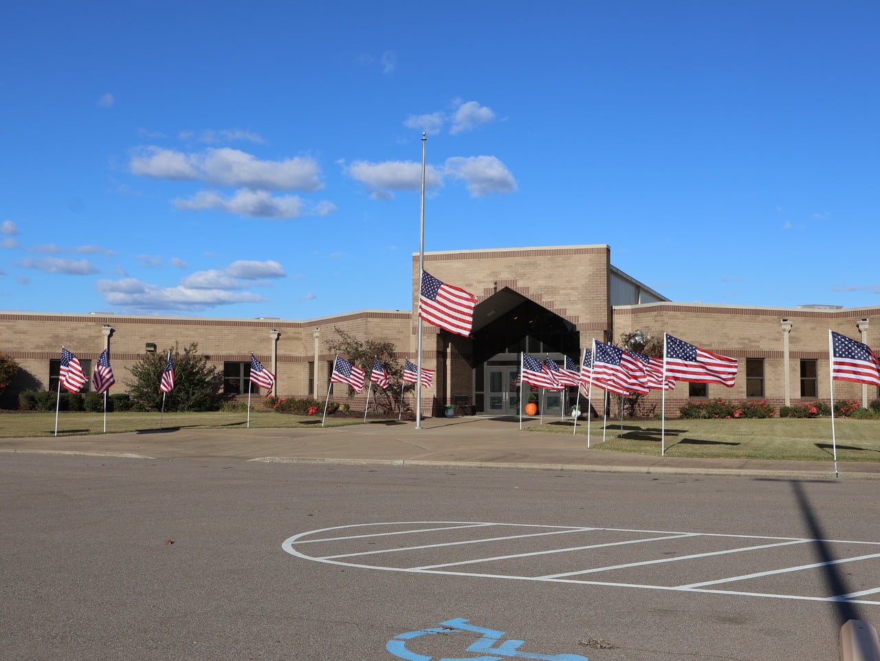 Three Oaks, michigan school