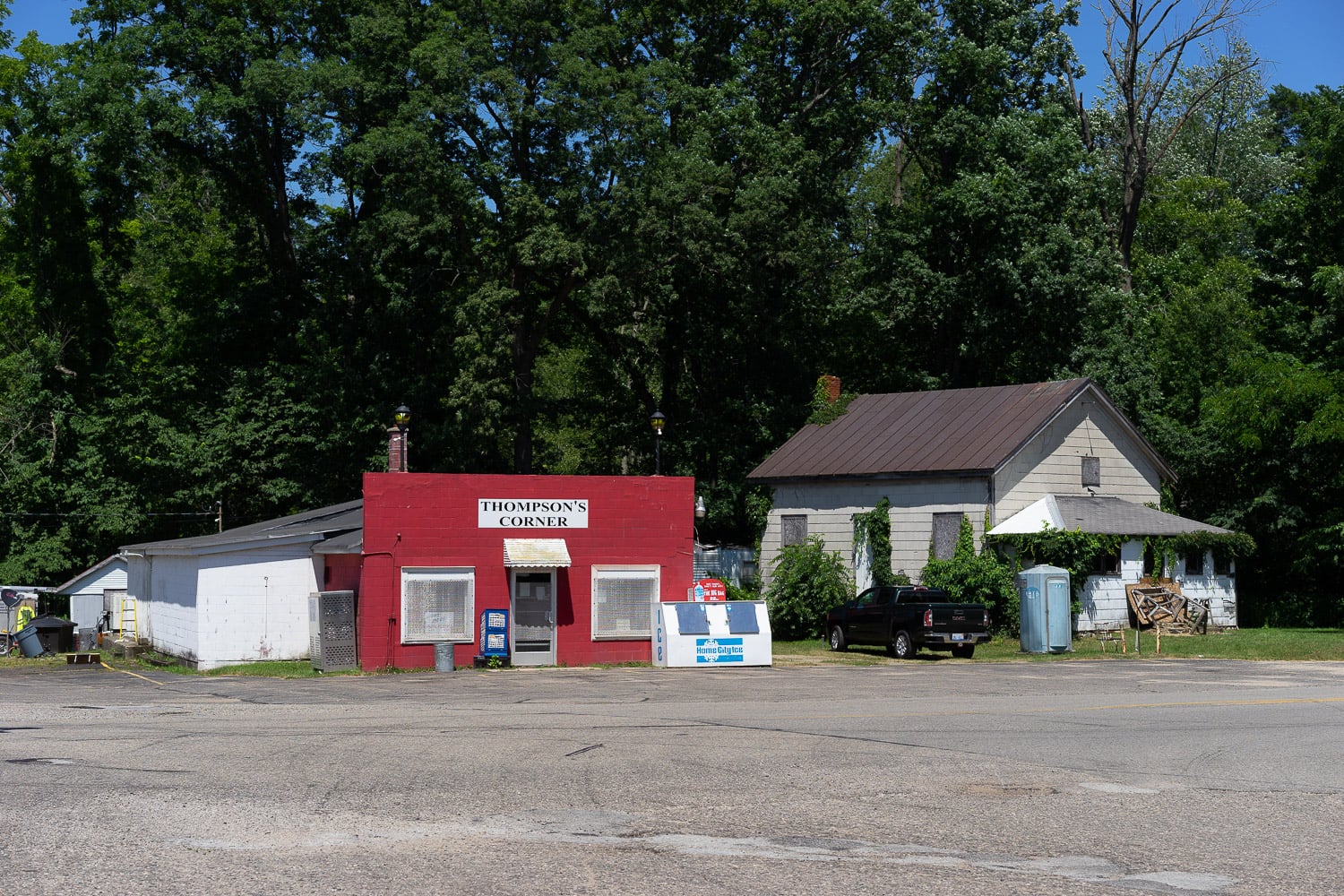 Volinia Township school