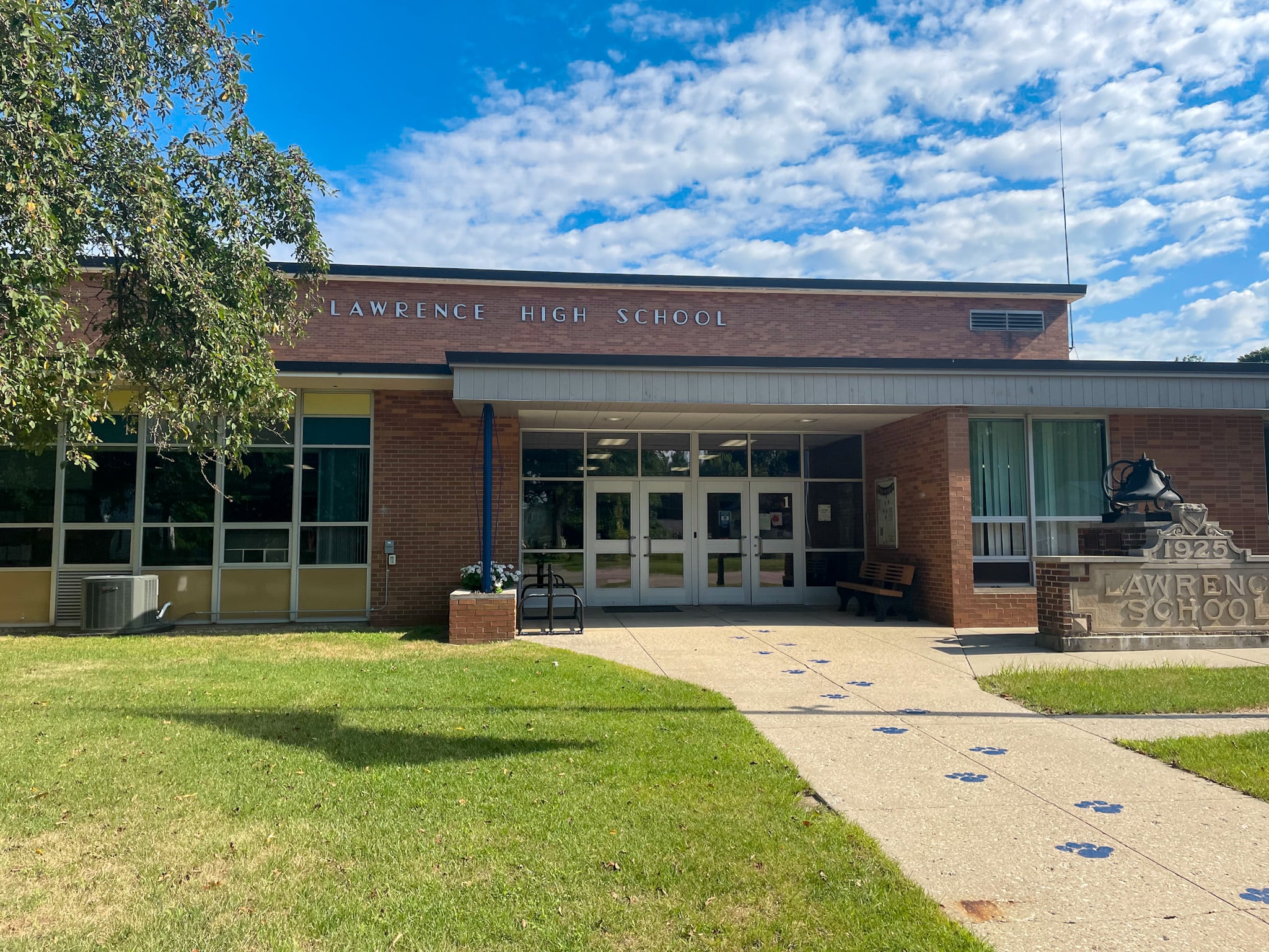 Lawrence Township, Michigan school