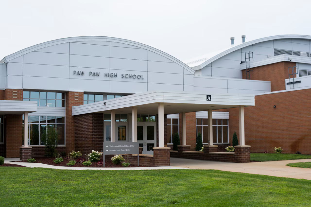 Paw Paw, Michigan school