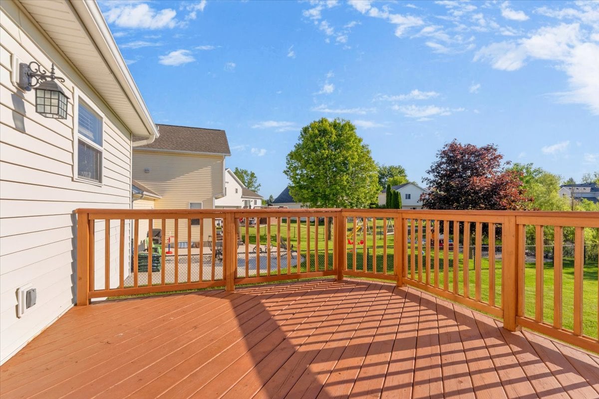 422 coventry lane mason, michigan