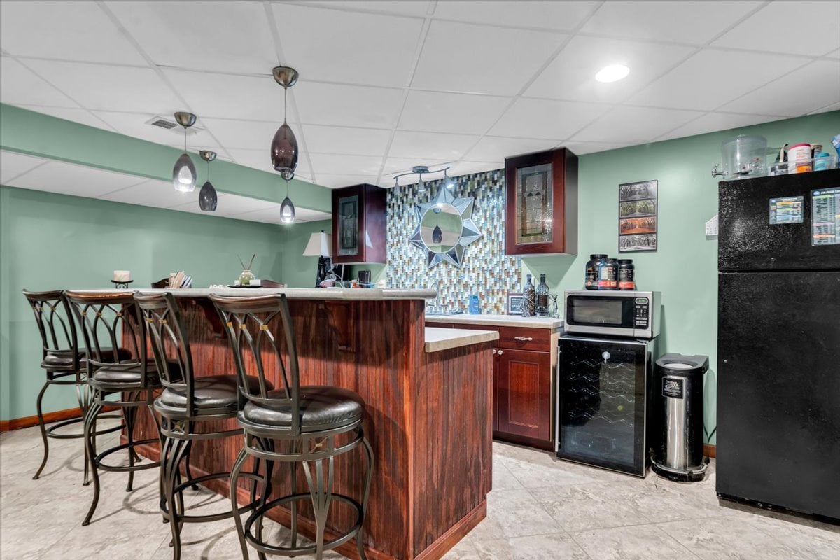 27-9925 Timothy Ln-27