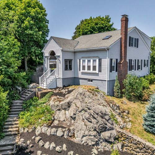 I’ve Driven Past This House Hundreds of Times: 134 Highland Ave in Salem