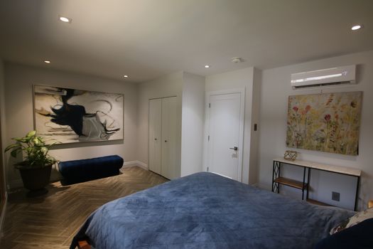 Redford Casa Photo 004