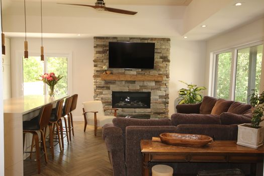 Redford Casa Photo 006