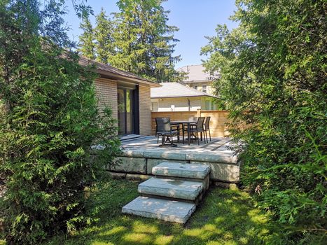 Redford Casa Photo 011