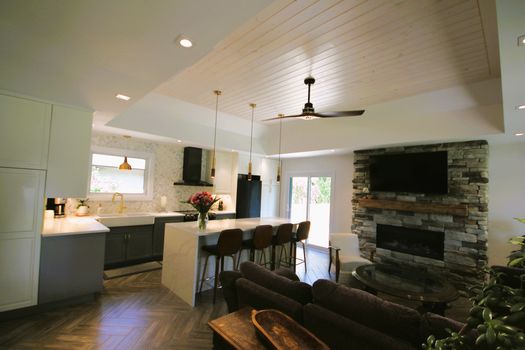 Redford Casa Photo 014