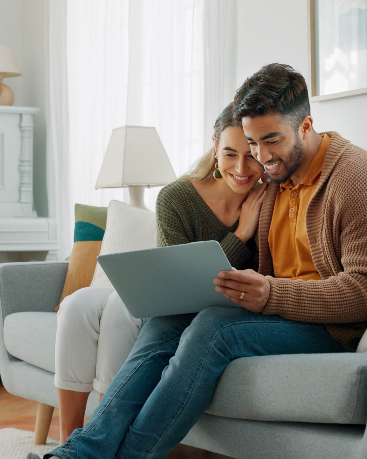 Buyer-Guide-Cover-01 2(1)