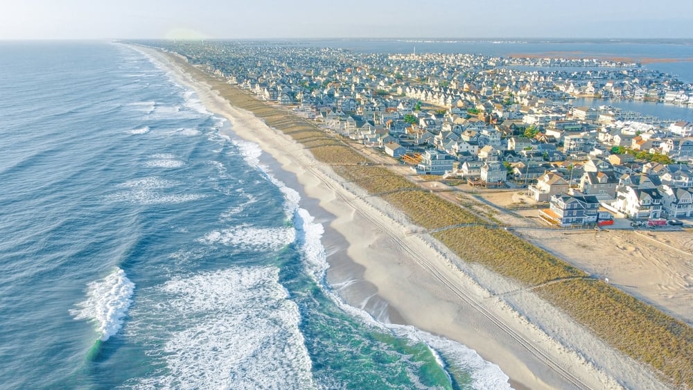 Aerial,Views,Of,The,Beautiful,Blue,Ocean,Water,Along,The