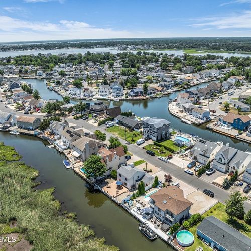 What the Shore Market Is Actually Doing Right Now