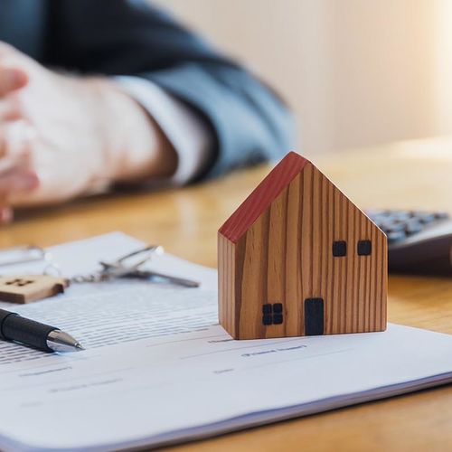 How to Start Downsizing – 3 Simple Steps to Simplify Your Move