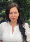 Amanda J. - Headshot