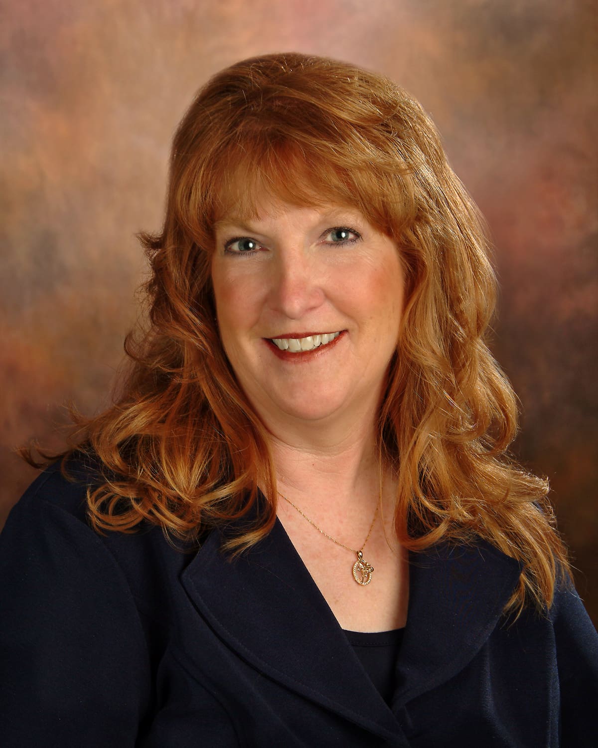 Cathy Groves-headshot 2