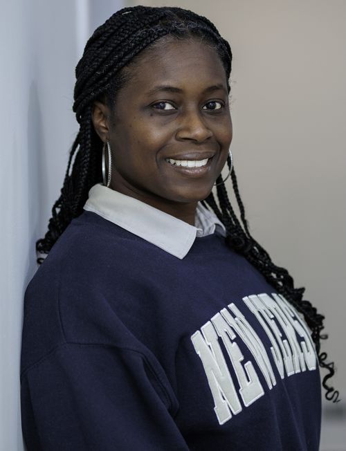 Vehonna Thompson headshot (1) (1)