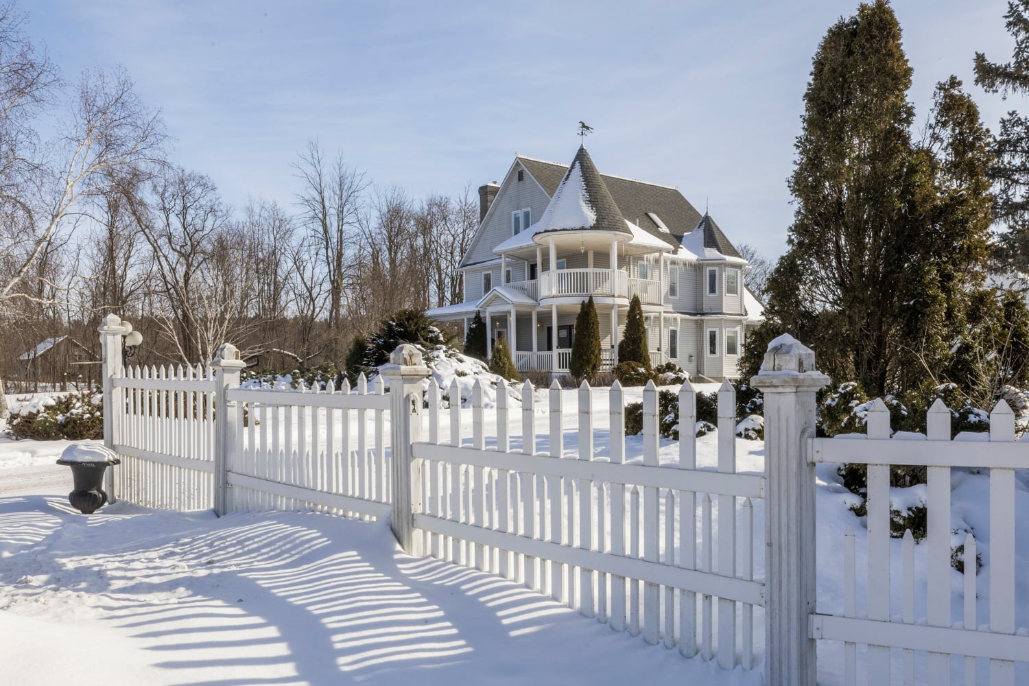 Luxury homes for sale in Kemptville Ontario