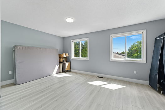 87 Elvira St Bedroom