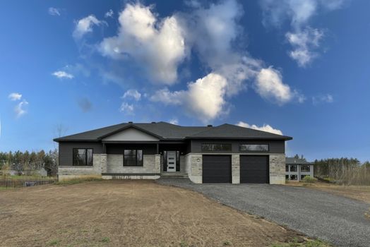 115 Maplestone Dr FACADE